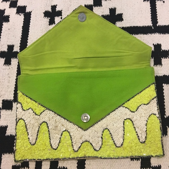 Green graphic sequin clutch - Picture 2 of 4